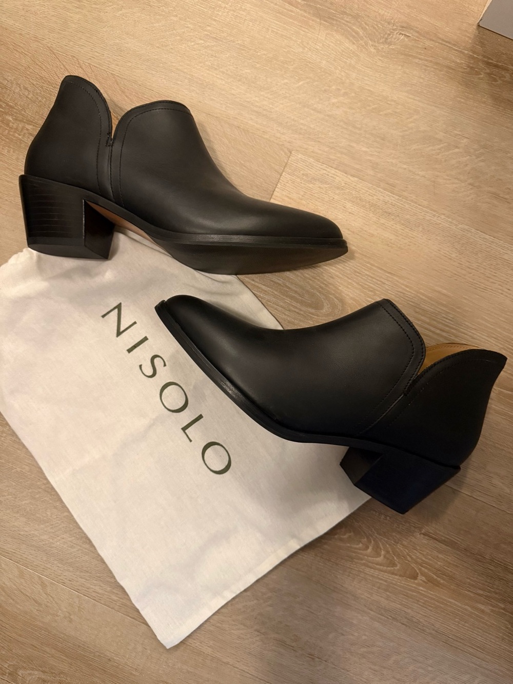 Nisolo Matte Black Leather Cutout Ankle Booties